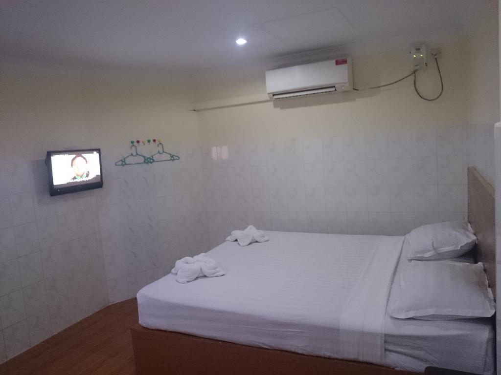Silver Moon Hotel Yangon Ngoại thất bức ảnh