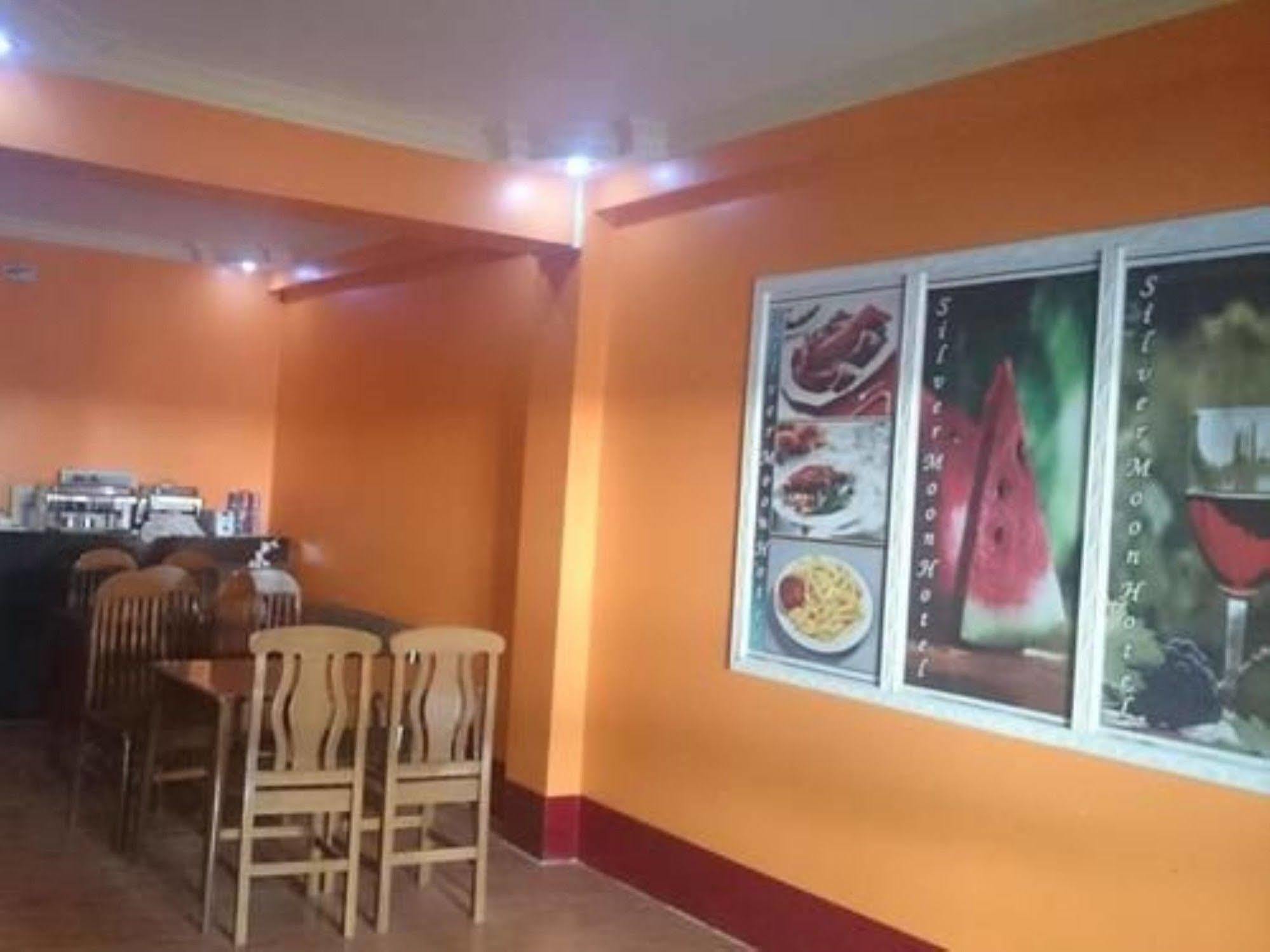 Silver Moon Hotel Yangon Ngoại thất bức ảnh
