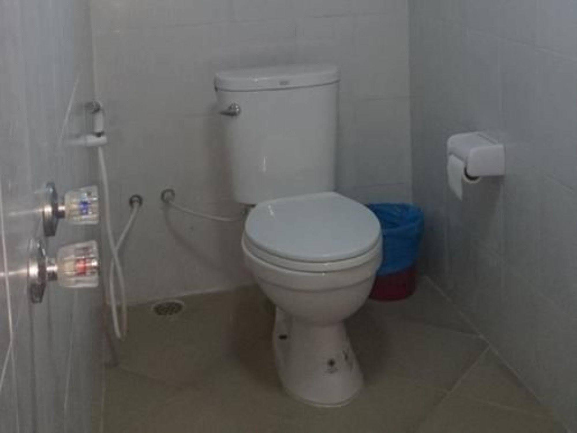 Silver Moon Hotel Yangon Ngoại thất bức ảnh
